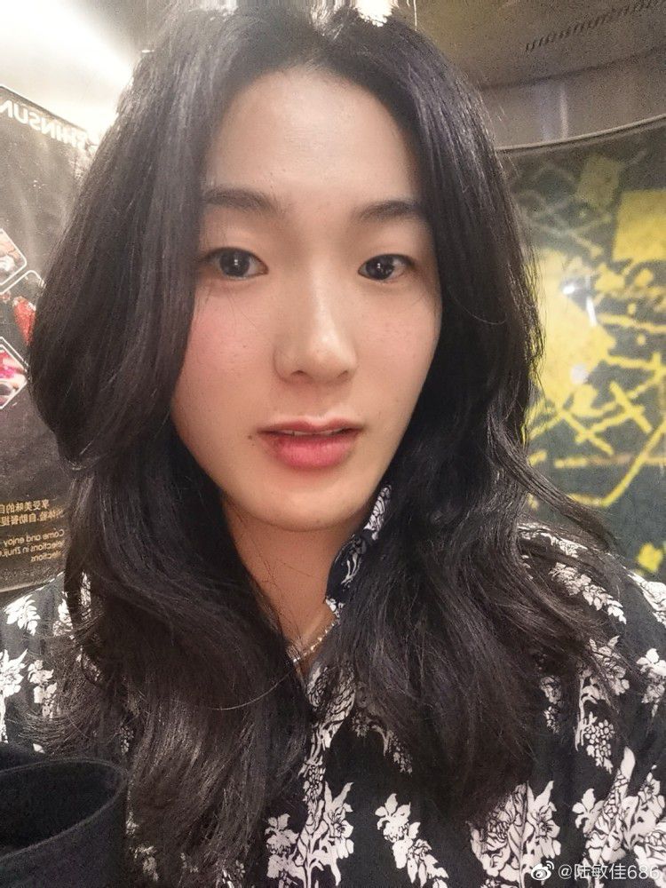 听到这话，苏知鱼的表情浮上了几分凝重。